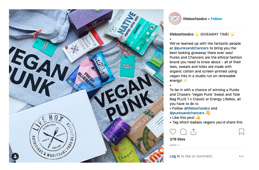 12 Great Instagram Giveaway Examples (Brands + Influencers)