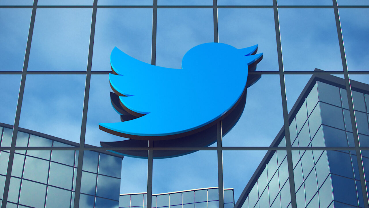 Twitter to limit visibility of 'copypasta' tweets